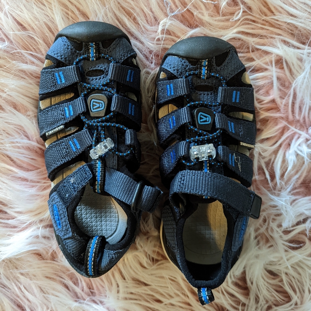 Keen Footwear Kids Water Shoes - Picture 3 of 4